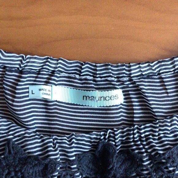 Women’s‎ Maurice’s Navy Blue and White Sheer Blouse Size Large - Picture 5 of 9